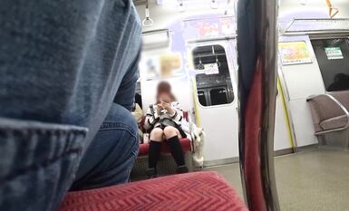【JK風ギャル痴漢】無抵抗なギャルが強引にされる！！學生スカートで朝の満員電車に乗車するとそうなりますよね…