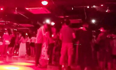 砂舞情緣，長裙性感翹臀，大爺上下求索_Chinese_characteristic_dance_hall_sexy_lady