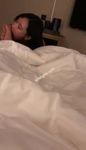 牛逼約炮大神『LEO』真實約炮付費VIP電報群完整版性愛甄選 都是美女各種操 完美露臉 (38)