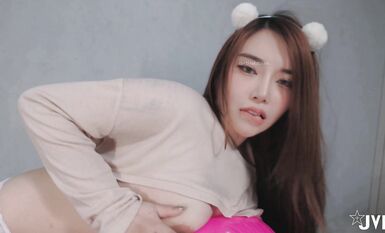 巨乳波霸  極品JVID酥乳胸器尤物▌白婷婷▌玩乳女孩瑟瑟空氣口交 夾擊