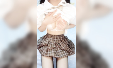 好養眼~【小提莫呀】01年大學生~JK制服裝~黑絲~白絲~擼翻天！ (1)