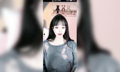 最新《瘋狂抖音》外篇之《抖音擦邊8》各種閃現走光刷邊 走私會議房給男友口愛 這期超精彩4.真空凸點 (3)