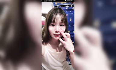 最新《瘋狂抖音》外篇之《抖音擦邊8》各種閃現走光刷邊 走私會議房給男友口愛 這期超精彩3.走光擦邊 (3)