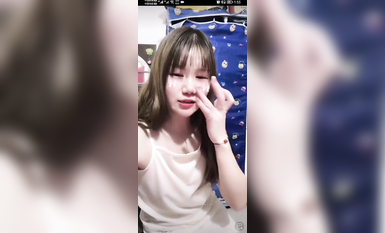 最新《瘋狂抖音》外篇之《抖音擦邊8》各種閃現走光刷邊 走私會議房給男友口愛 這期超精彩3.走光擦邊 (3)