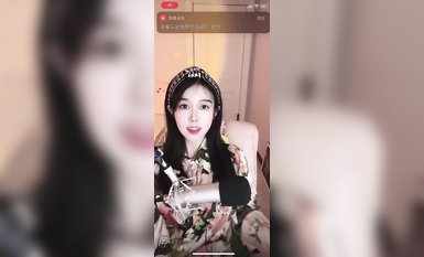 最新《瘋狂抖音》外篇之《抖音擦邊8》各種閃現走光刷邊 走私會議房給男友口愛 這期超精彩1-美女露點 (10)