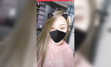 最新《瘋狂抖音》外篇之《抖音擦邊8》各種閃現走光刷邊 走私會議房給男友口愛 這期超精彩1-美女露點 (9)