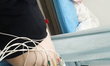 國內某體檢中心心電圖檢查偷拍 各種美乳大學生少婦美乳映入眼簾，處女的奶子圓潤堅挺好好看 (48)