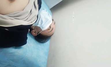 國內某體檢中心心電圖檢查偷拍 各種美乳大學生少婦美乳映入眼簾，處女的奶子圓潤堅挺好好看 (41)