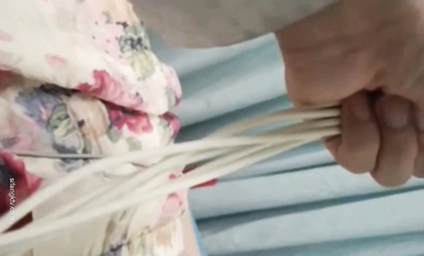 國內某體檢中心心電圖檢查偷拍 各種美乳大學生少婦美乳映入眼簾，處女的奶子圓潤堅挺好好看 (35)