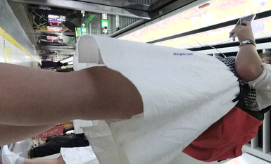 成都地鐵醫院抄底 驚現無內長腿美女 各式內內讓人噴血 幻想扒下推到啪啪 高清1080P版 (25)