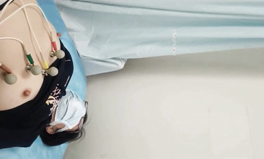 國內某體檢中心心電圖檢查偷拍 各種美乳大學生少婦美乳映入眼簾，處女的奶子圓潤堅挺好好看 (53)