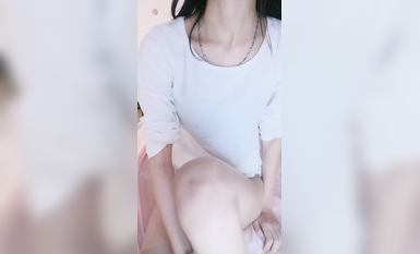 兩根小辮子學生妹！苗條身材纖細美腿！被炮友盡情輸出，翹起屁股後入猛懟，一下下叫起來好騷