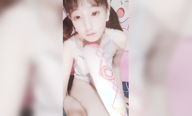 清純系天花板！新人小蘿莉！手指扣逼呻吟嗲嗲，操我小騷逼騷話不斷，無毛白虎嫩穴，叫聲極度誘惑