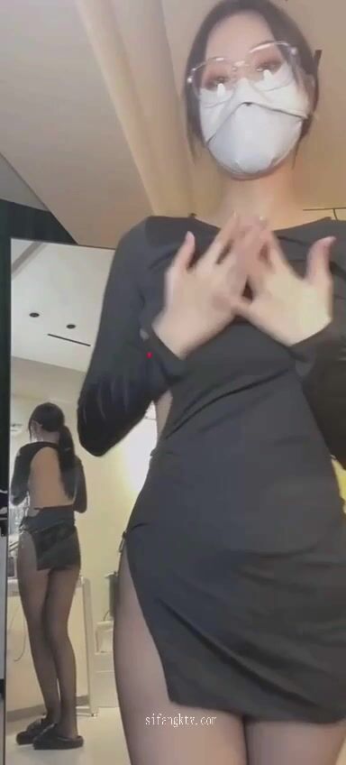 【抖音重磅】人氣女神【草莓小甜心】首次超大尺度露三點【丁姐直播】9月 (13)