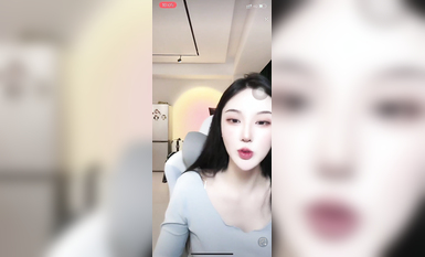 【抖音重磅】人氣女神【草莓小甜心】首次超大尺度露三點【丁姐直播】9月 (2)