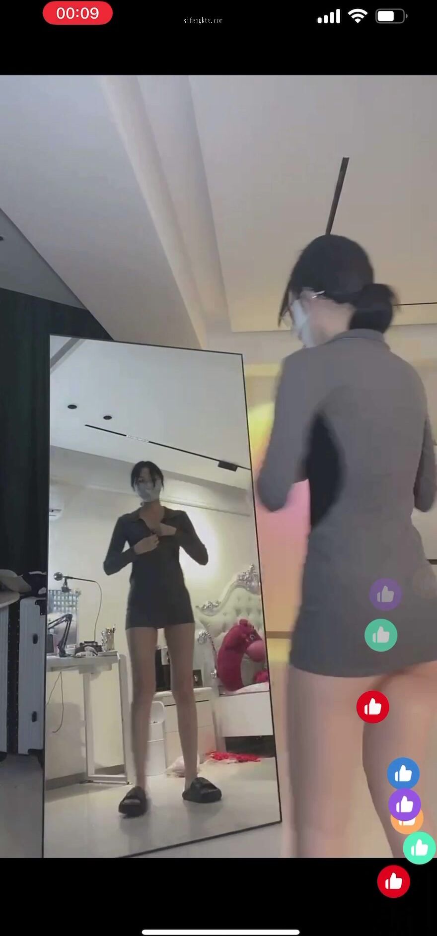 【抖音重磅】人氣女神【草莓小甜心】首次超大尺度露三點【丁姐直播】9月 (19)