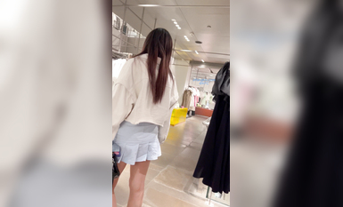 「KFC原創CD」 靚女試衣服，藍色短裙搭配藍色窄內露毛了