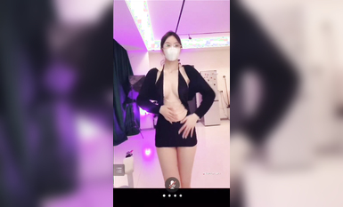 抖音重磅：56W粉絲女神【草莓小甜心】【丁姐】高價走私直播秀 (10)