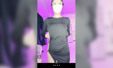 抖音重磅：56W粉絲女神【草莓小甜心】【丁姐】高價走私直播秀 (2)