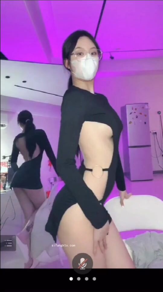 抖音重磅：56W粉絲女神【草莓小甜心】【丁姐】高價走私直播秀 (11)