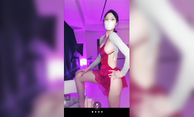 抖音重磅：56W粉絲女神【草莓小甜心】【丁姐】高價走私直播秀 (12)