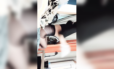 【不不不不知道啊】可甜可欲~音樂系才女~特寫全裸扣B！~ (9)