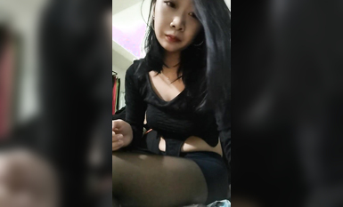 應求更新！美胸大學生~【眼裡有星辰】道具自慰~好騷好美！ (9)