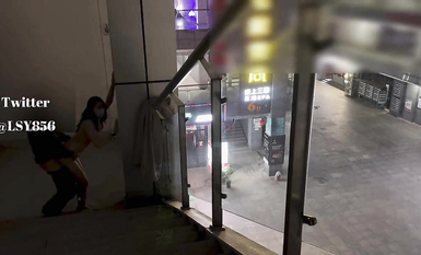 最新推特七位人氣蘿莉女主露出私拍 戶外野戰全裸路邊翹美臀後入啪啪林淑怡 (9)