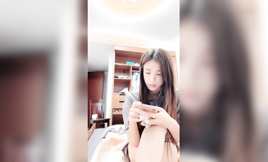 校花學姐下海！好美啊~【妮妮這呢】道具自慰！超過癮！爽~！ (7)