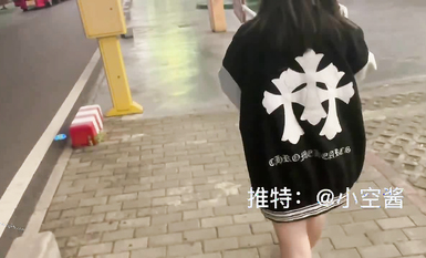 最新推特七位人氣蘿莉女主露出私拍 戶外野戰全裸路邊翹美臀後入啪啪小空醬  (2)