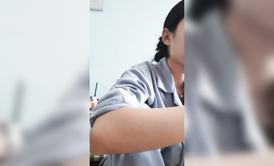 應求更新！美胸大學生~【眼裡有星辰】道具自慰~好騷好美！ (1)