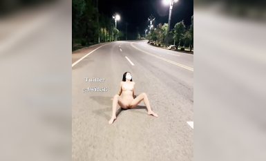 最新推特七位人氣蘿莉女主露出私拍 戶外野戰全裸路邊翹美臀後入啪啪林淑怡 (1)