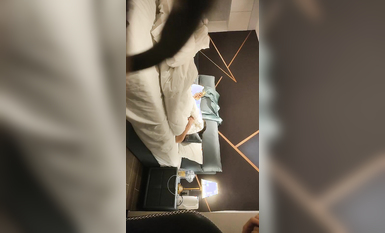 【瘦子探花夢幻館】，泡良大神，19歲學生妹，大奶子D罩杯，一夜春宵不能耽誤，連續暴插讓她滿意高潮