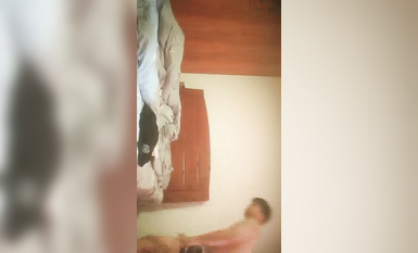 【69口嗨哥】，泡良大神，今天又換新人了，短發年輕小姐姐，學生妹，白嫩胴體，強制口交還不適應狂插之