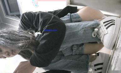 十月最新流出廁拍大神潛入 師范大學附近公共廁所正面全景偷拍青春靚麗學妹第十期-黑色牛仔褲