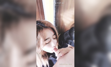 雙馬尾蘿莉『芽芽不乖』十月最新性愛私拍 和粉絲哥哥戶外車震 無套內射兩次 (24)