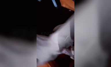 約炮大神『KINGMAST』最新暴爽私拍 極騷女神公園野戰 酒吧廁所後入爆操 高清 路邊游樂場 野戰被圍觀+潮吹_(new)