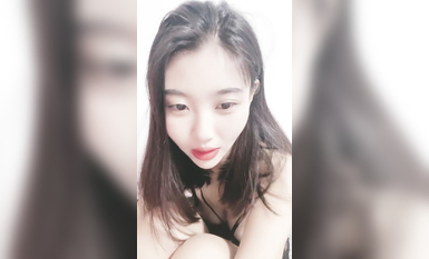 擼管推薦！超漂亮小仙女~【咩咩咩】道具狂插！無限爽高潮~！ (2)