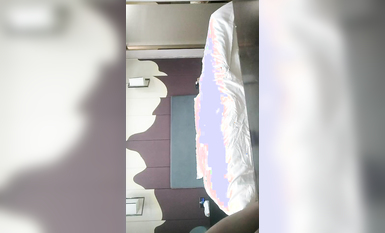 【無情的屌】，中途掉線，1金幣繼續第二炮，23歲極品四川美女，膚白貌美，身材相當極品完美