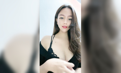 大波浪極品御姐！道具大尺度自慰！美腿肉絲扭腰擺臀，掰開騷穴，振動棒特寫抽插，低低呻吟嬌喘