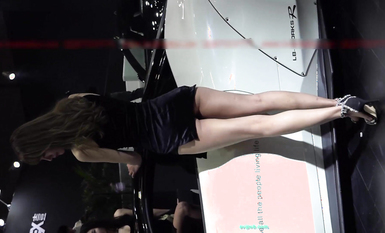 【展会走光】CAS车展模特走光车模 刁鉆摄影师 (9)