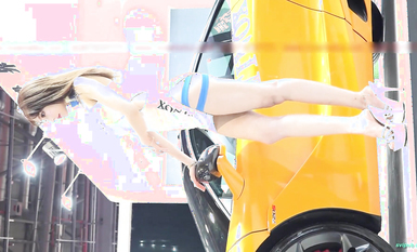 【展会走光】CAS车展模特走光车模 刁鉆摄影师 (2)