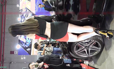 【展会走光】CAS车展模特走光车模 刁鉆摄影师 (22)