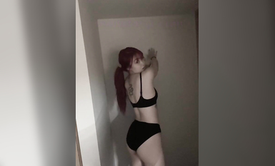 《台湾情侣泄密》高中小美女和男友之间的私密视讯被有人截获曝光 (1)