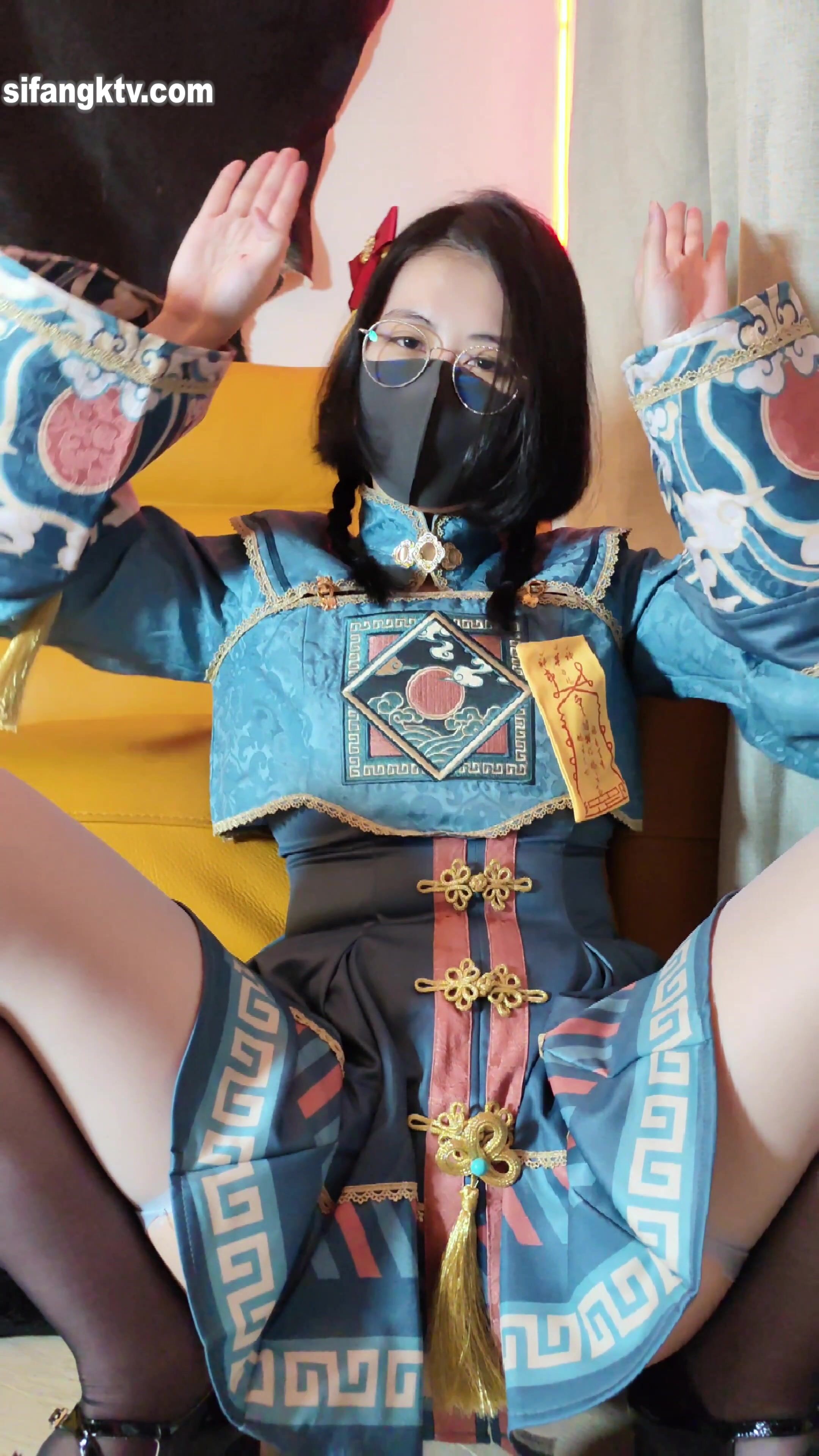 【超极品 可爱少女】抖音网红反差母狗『奶咪』最新啪啪新作-白丝啪啪 顶着爆臀侧插内射 (6)