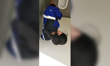 【偷拍精品】大神潜入学校女厕偷拍多位漂亮学妹的小嫩鲍 (1)