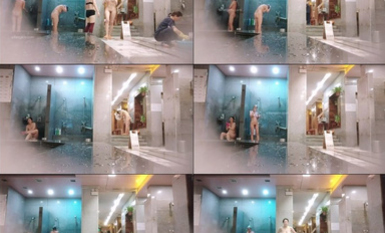 大众浴所偷窥胸部发育丰满挺拔小女神 一撮阴毛被水淋湿直直垂下来.