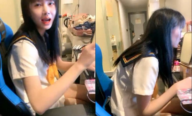 纯欲系天花板美少女！脱掉内裤无毛骚穴！掰开小穴超紧致，抓起大屌舔弄，主动骑乘位套弄喊爸爸