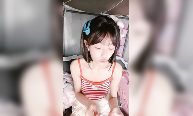 學生主播@我就是嗚崽醬 宿舍尺度福利秀 第二彈3 (1)