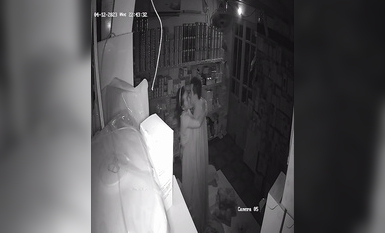 2023最新流出黑客 破解家庭攝像頭偷拍啪啪合集 小哥站著無套搞媳婦逼逼精液流了一地 (15)